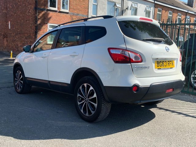 Nissan Qashqai+2 Hatchback Blue #10