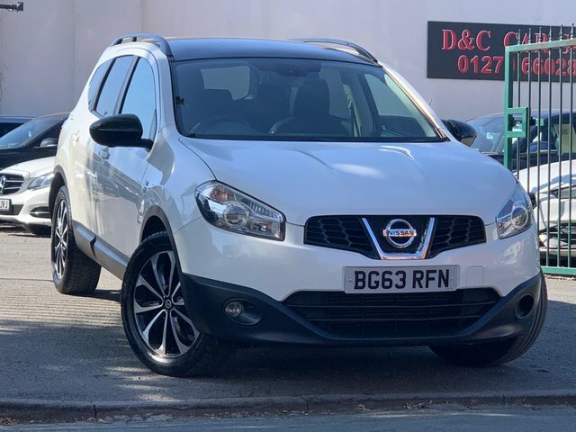 Nissan Qashqai+2 Manual White #5