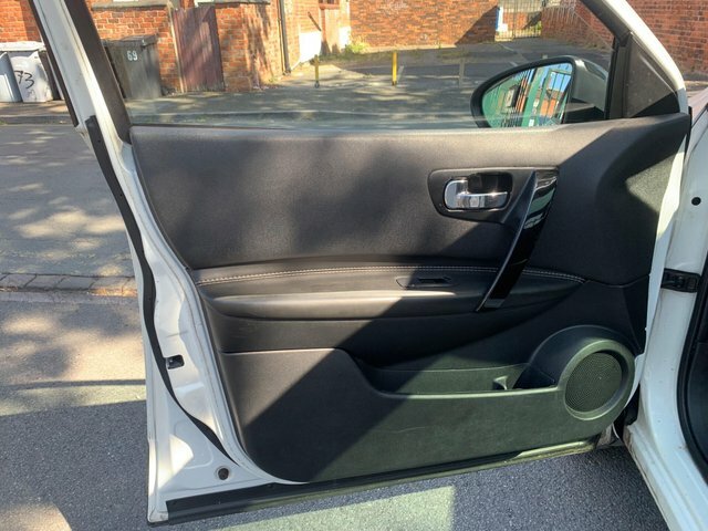 Nissan Qashqai+2 Hatchback Blue #23