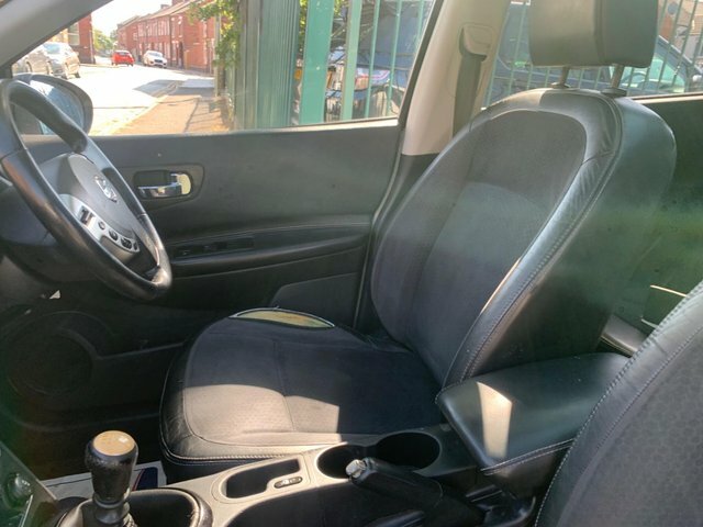 Nissan Qashqai+2 Hatchback Blue #35
