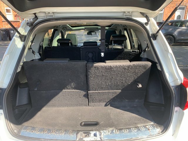 Nissan Qashqai+2 Hatchback Blue #30