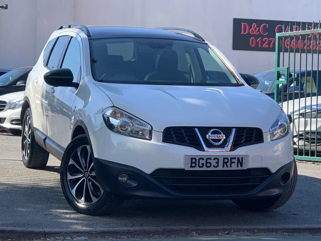 Nissan Qashqai+2 Manual White #6