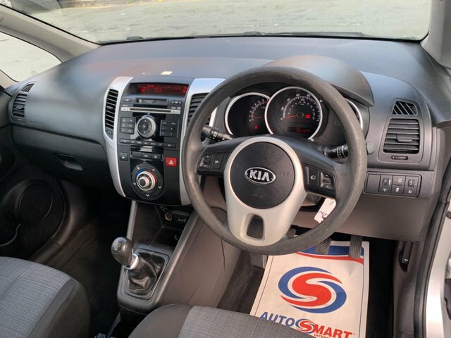 Kia Venga 3 1.6 Black #26
