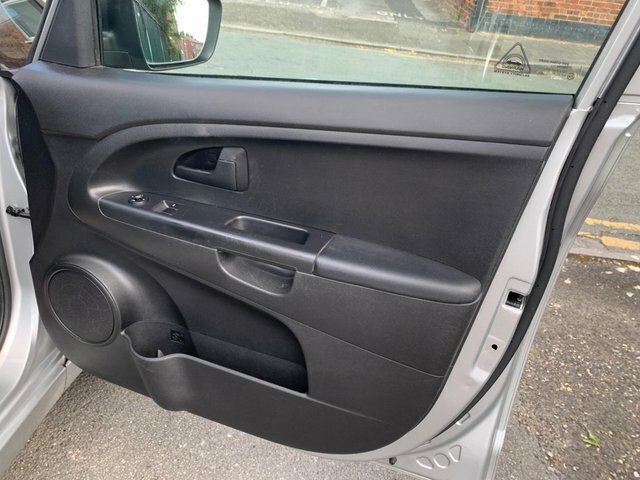Kia Venga 3 1.6 Black #24
