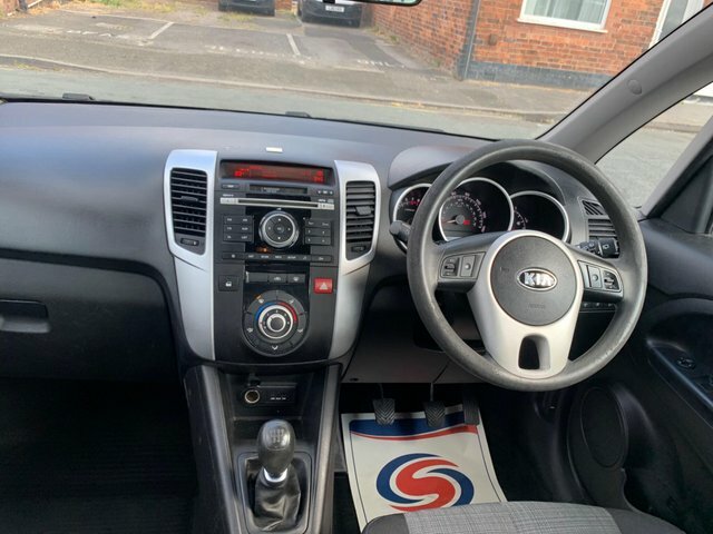 Kia Venga 3 1.6 Black #19