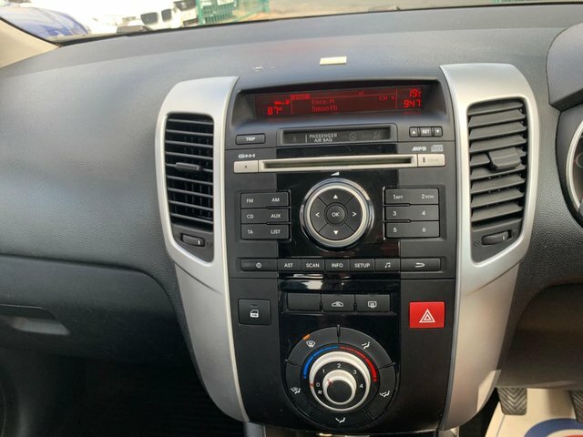 Kia Venga 3 1.6 Black #32
