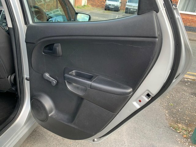 Kia Venga 3 1.6 Black #20