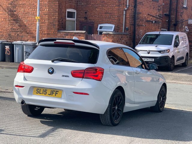 BMW 1 Series Manual White #4