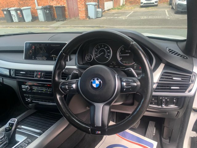 BMW X5 Xdrive40d M Sport White #34
