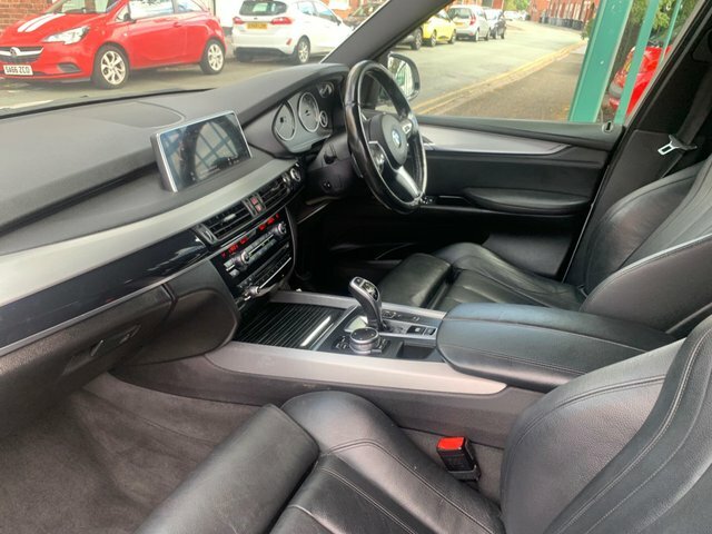 BMW X5 Xdrive40d M Sport White #12