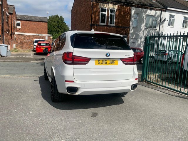 BMW X5 Xdrive40d M Sport White #7