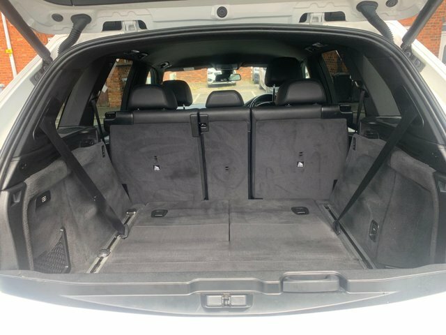 BMW X5 Xdrive40d M Sport White #29