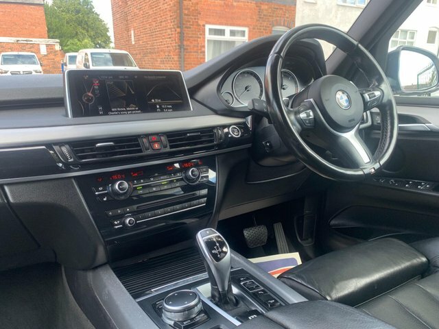 BMW X5 Xdrive40d M Sport White #19