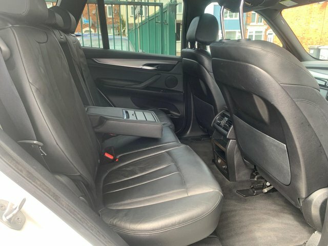 BMW X5 Xdrive40d M Sport White #27
