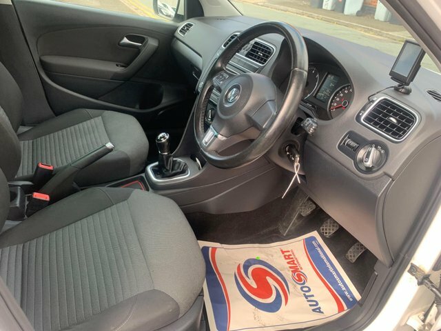 Volkswagen Polo Hatchback Silver #26