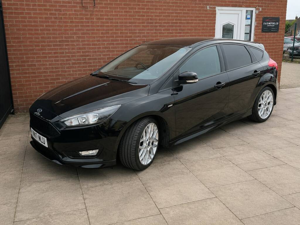 Ford Focus St-line 1.0 Ecoboost Full Service History New WM17MLU Black #3