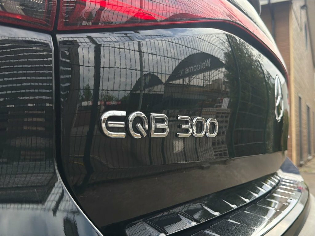 Mercedes-Benz EQB Mercedes-benz Eqb Amg Line Black #15