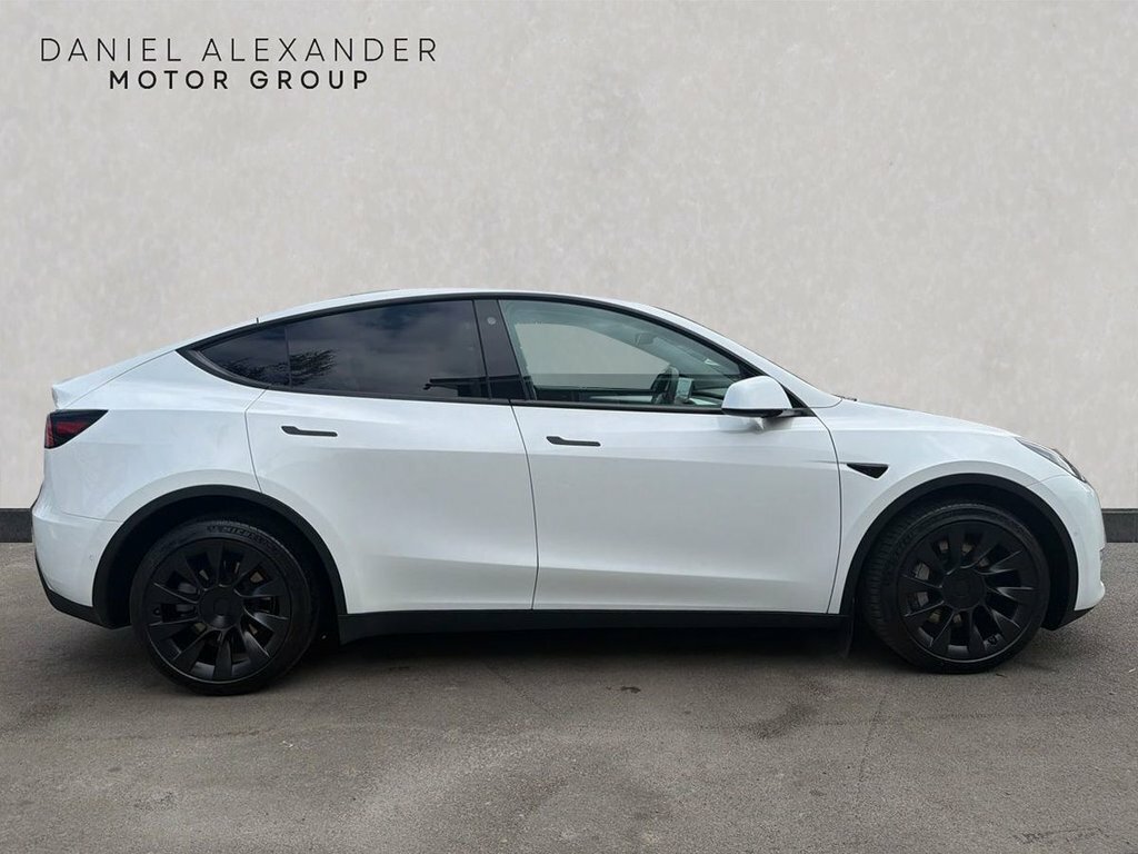 Tesla Model Y Suv White #5