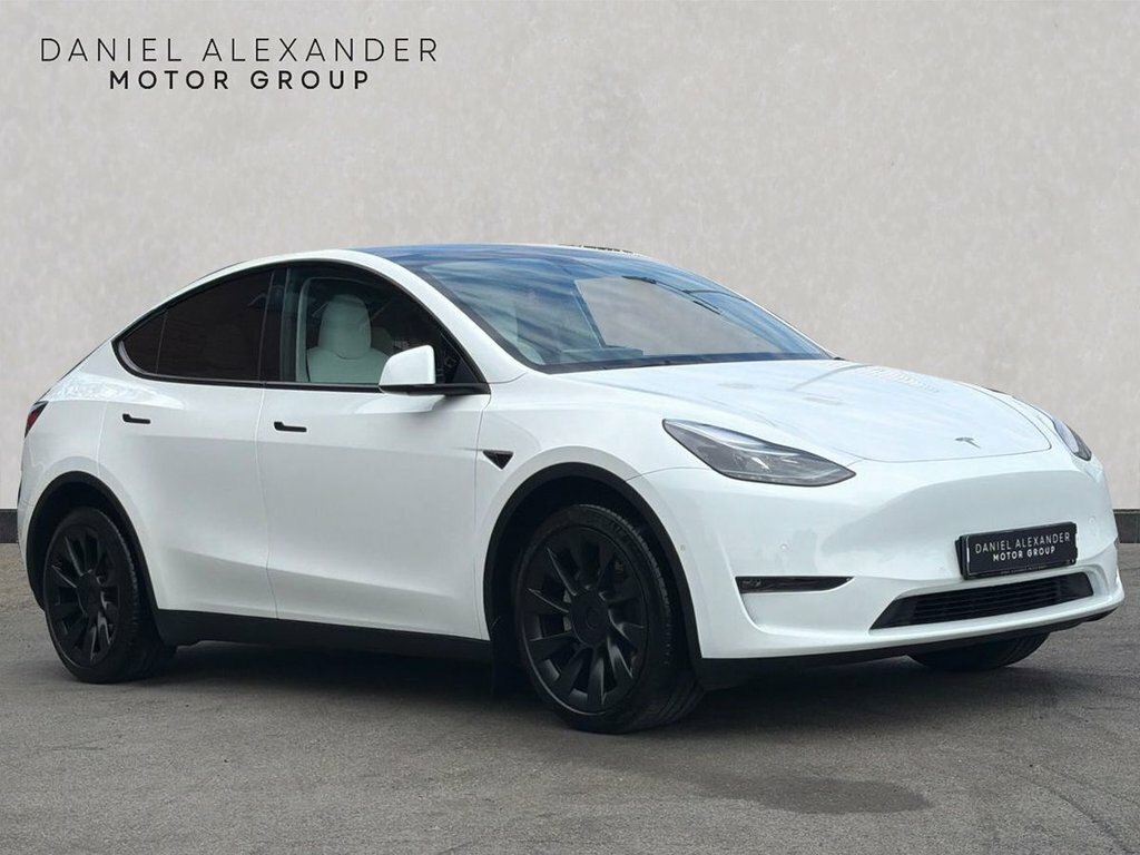 Tesla Model Y Suv White