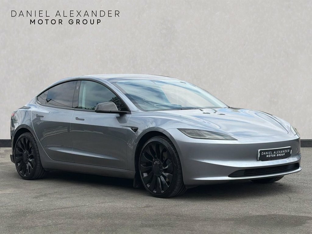 Tesla Model 3 Saloon Grey