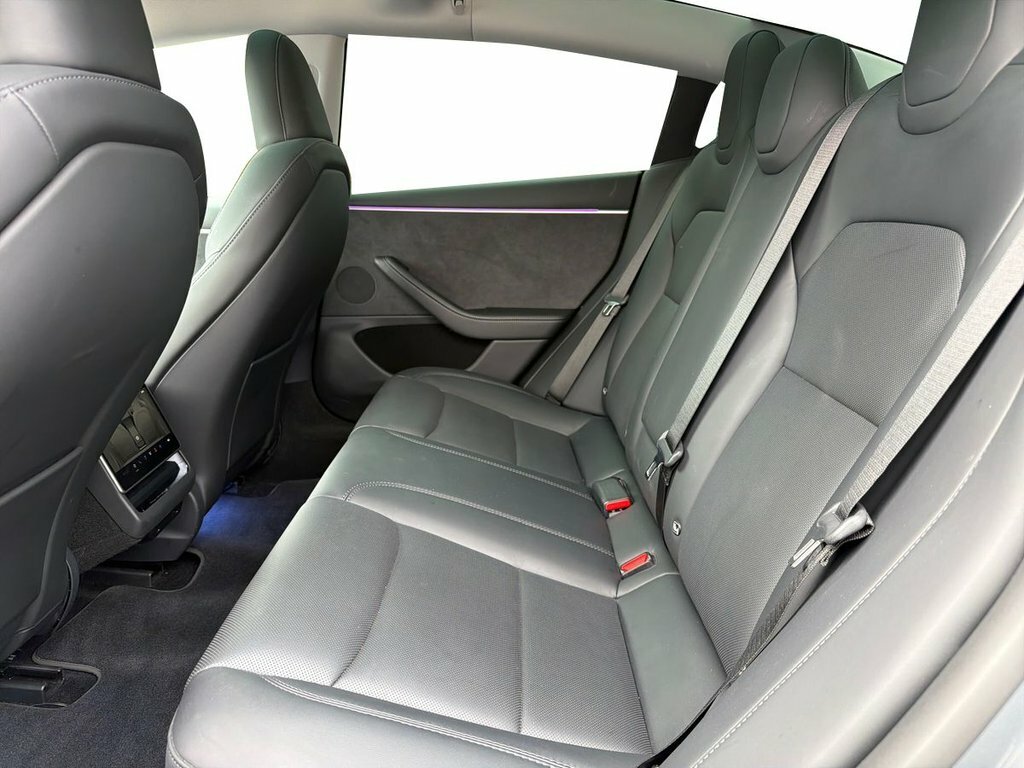 Tesla Model 3 Saloon Grey #4