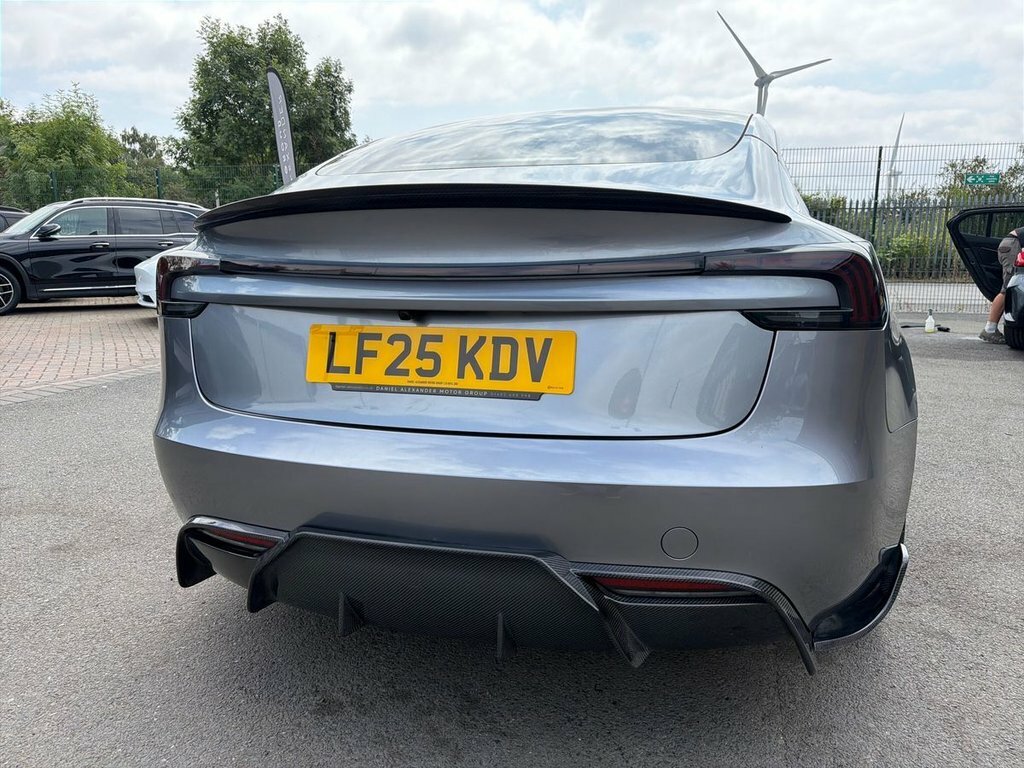Tesla Model 3 Saloon Dual Motor Performance Saloon Electri Grey #21