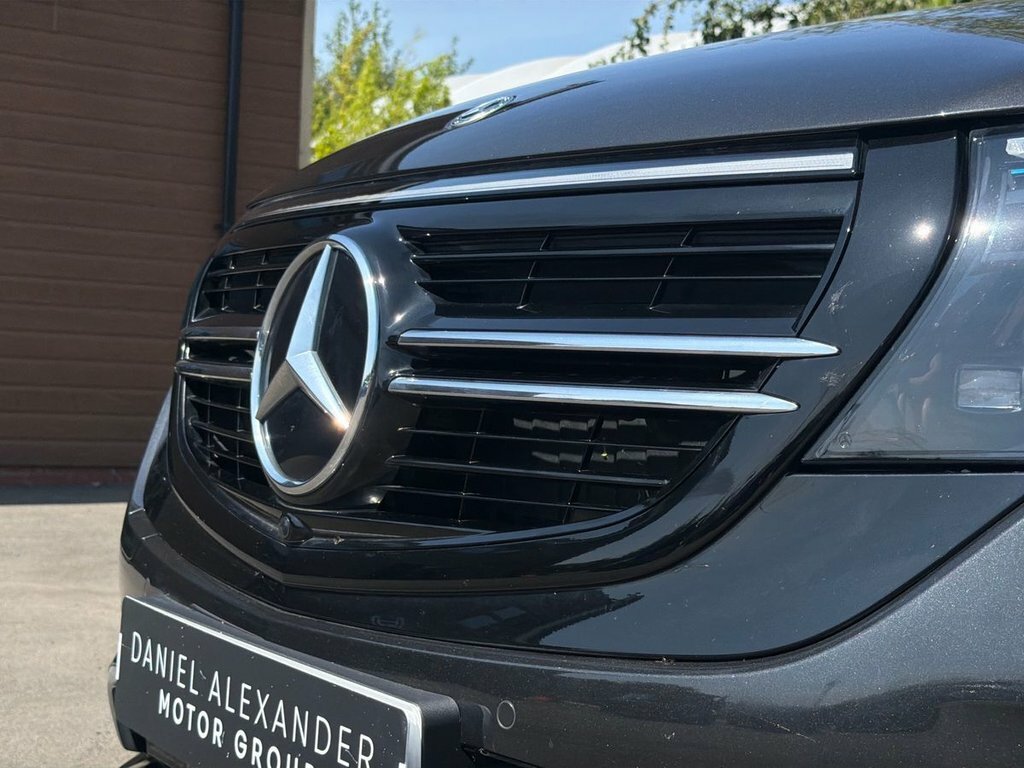 Mercedes-Benz EQC Amg Line Blue #14
