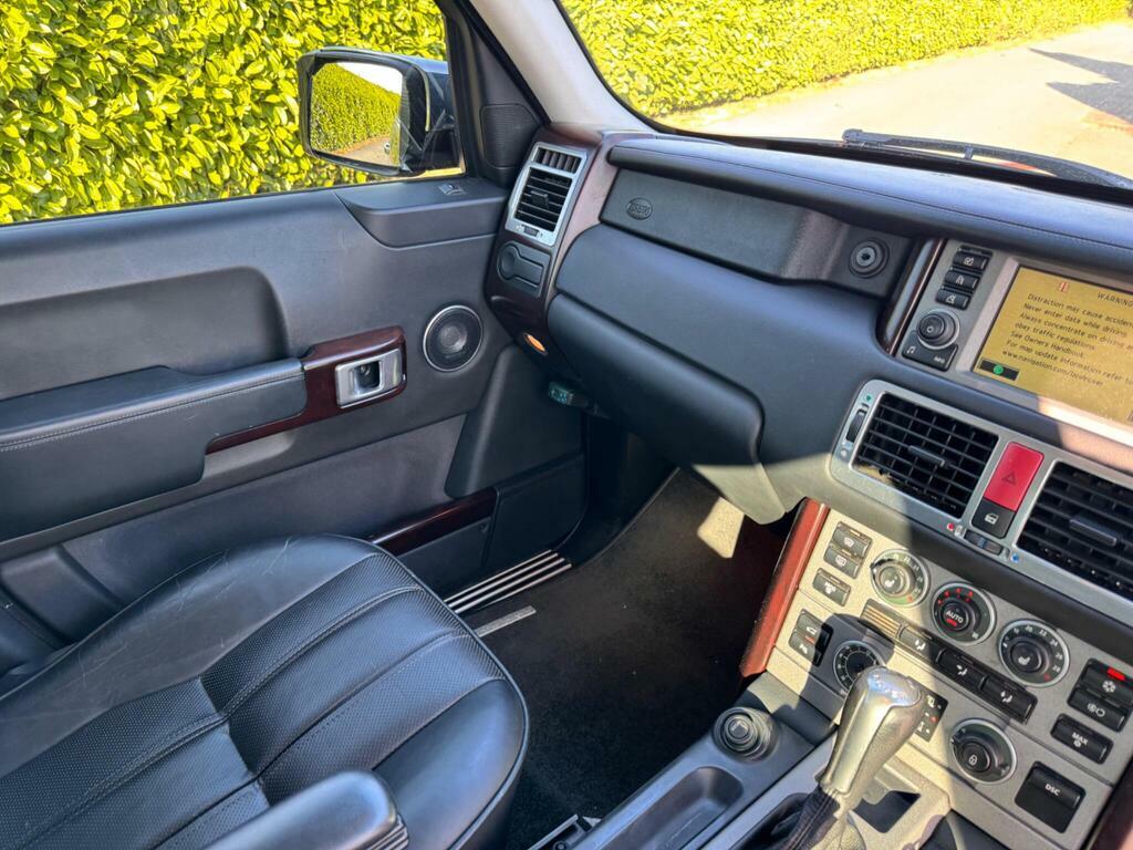 Land Rover Range Rover Se Black #22