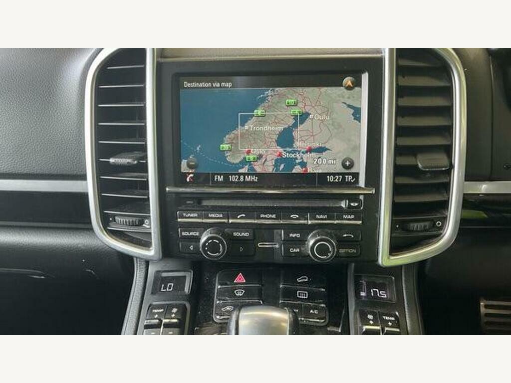 Porsche Cayenne Cayenne D Platinum Edition V6 Tiptronic S A White #12