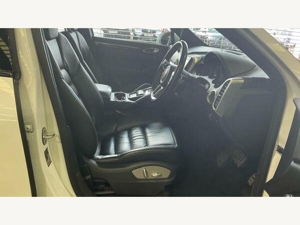 Porsche Cayenne Cayenne D Platinum Edition V6 Tiptronic S A White #8