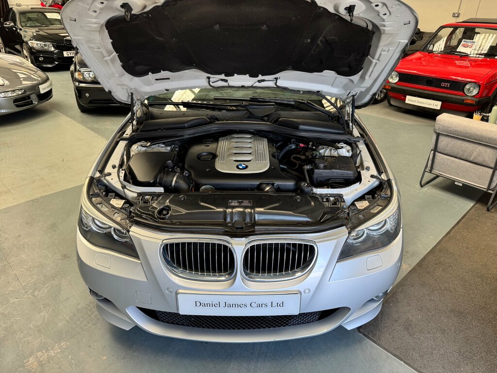 BMW 5 Series Saloon 3.0 530I M Sport Steptronic Euro 4 200 Grey #39
