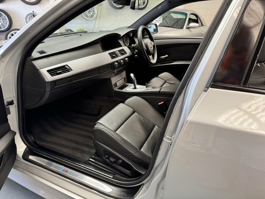 BMW 5 Series Saloon 3.0 530I M Sport Steptronic Euro 4 200 Grey #25