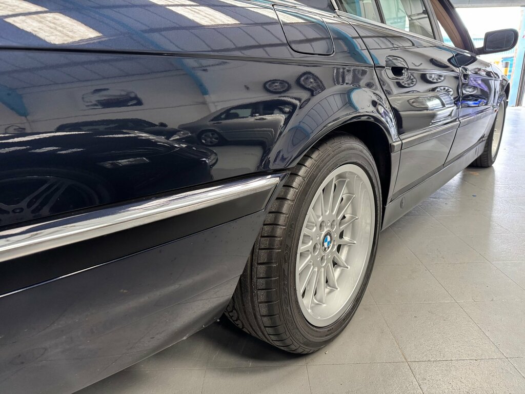 BMW 7 Series 740I V8 Blue #6