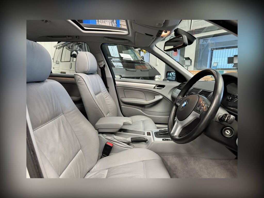 BMW 3 Series 330D Se White #6