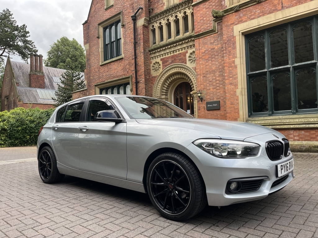 BMW 1 Series 1 Series Silver