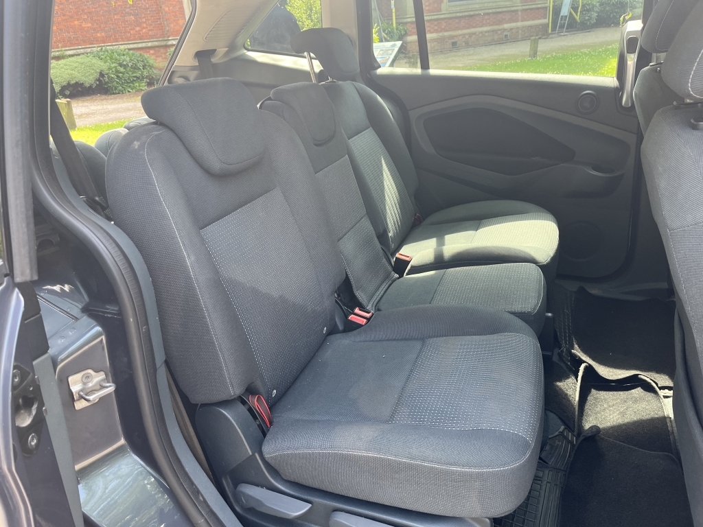 Ford Grand C-Max Mpv Blue #4