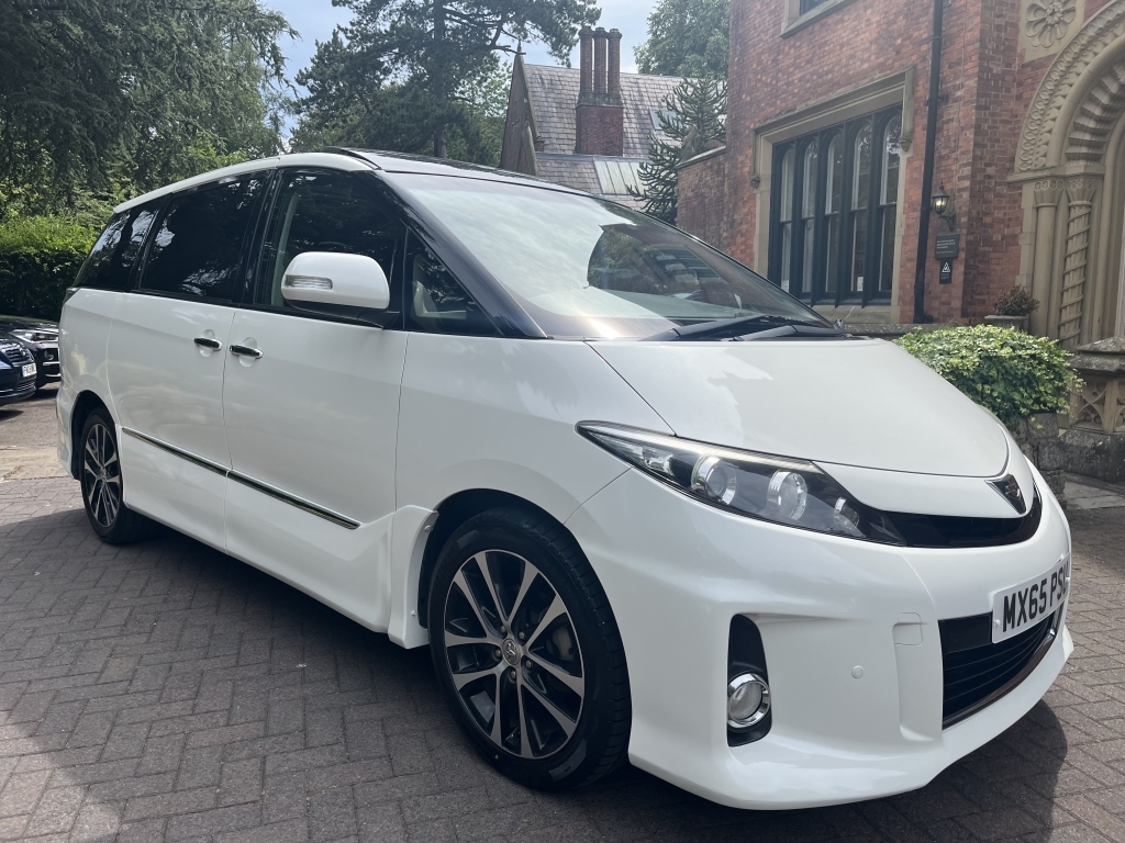 Toyota Estima Mpv White