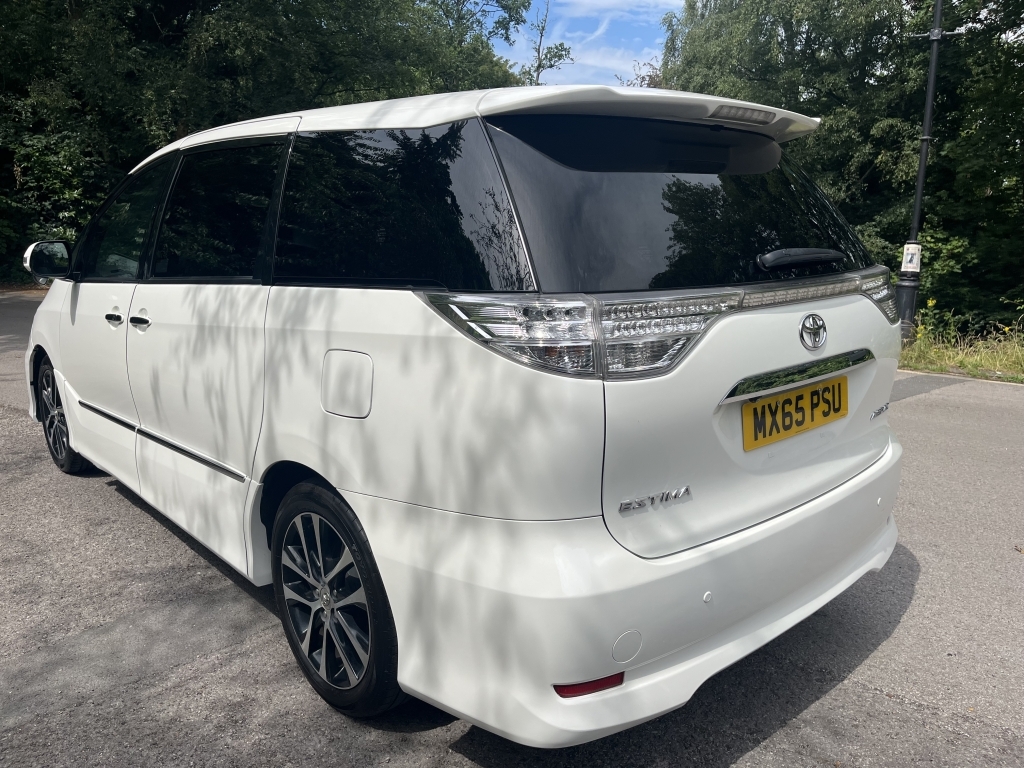 Toyota Estima Mpv White #6