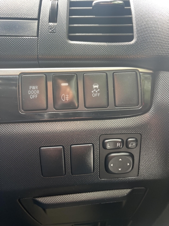 Toyota Estima Mpv 2.4 Hybrid Euro 6 201616 White #14
