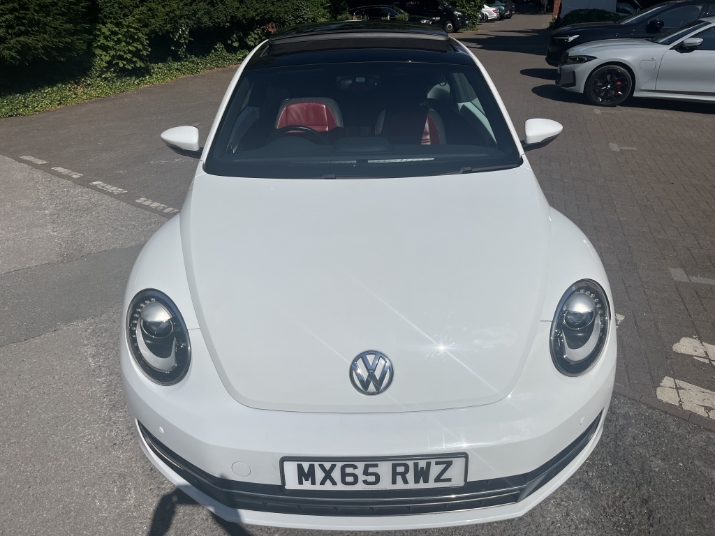 Volkswagen Beetle Hatchback White #6