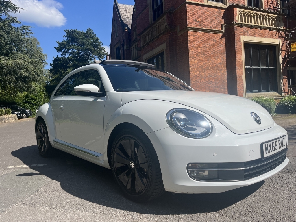 Volkswagen Beetle Hatchback White