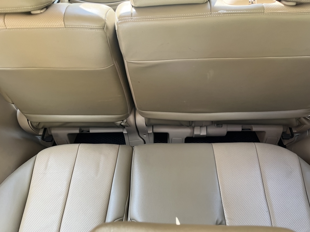 Toyota Estima E-four Grey #30