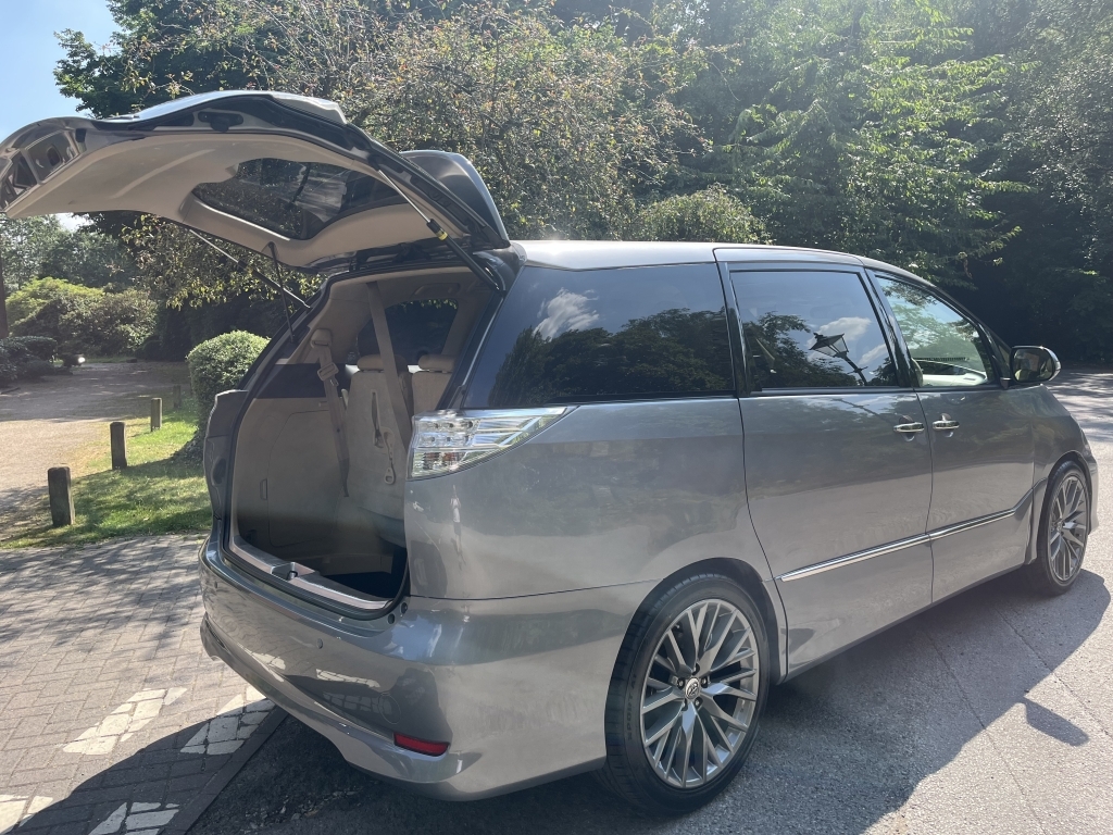 Toyota Estima E-four Grey #26