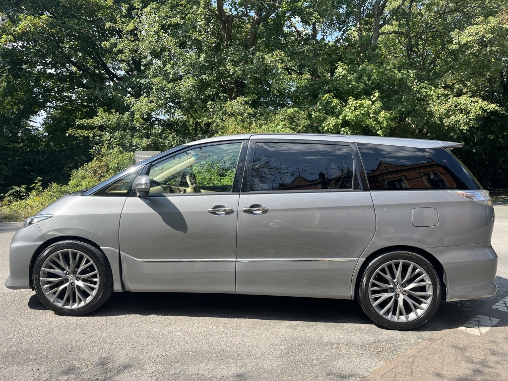 Toyota Estima Mpv Grey #4