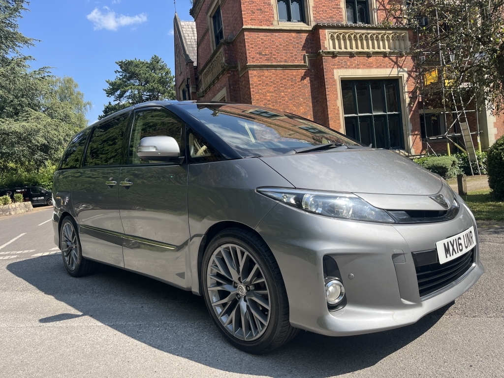 Toyota Estima Mpv Grey