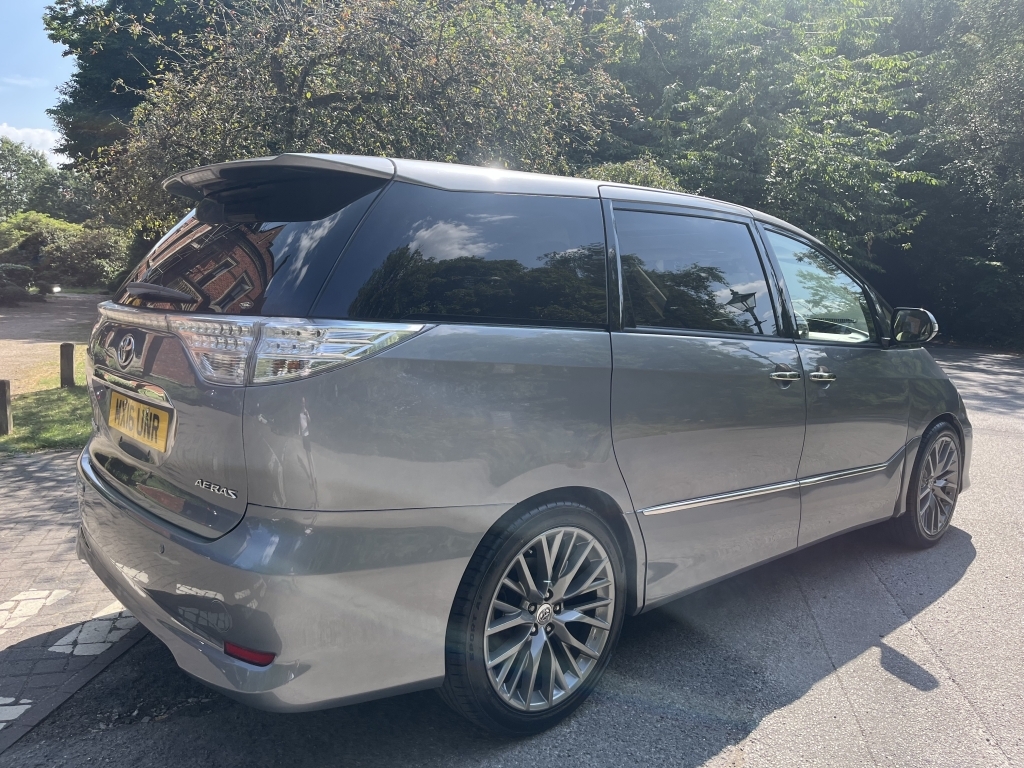 Toyota Estima E-four Grey #9