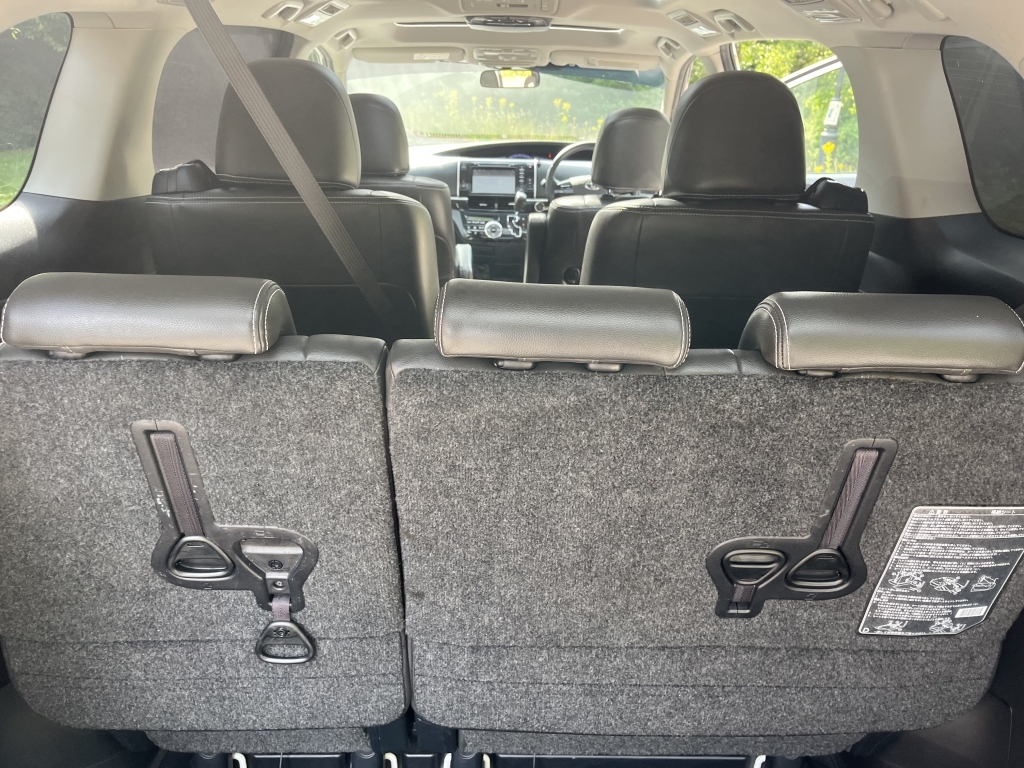 Toyota Estima Mpv E- Four Hybrid 201616 Grey #34