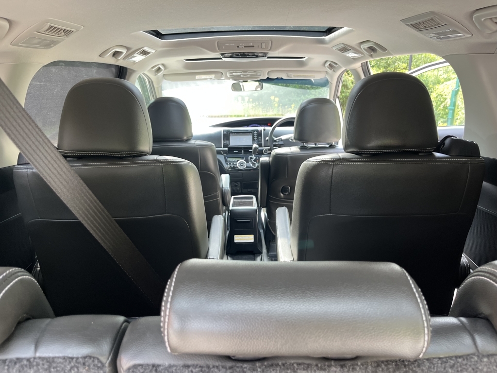 Toyota Estima Mpv E- Four Hybrid 201616 Grey #33