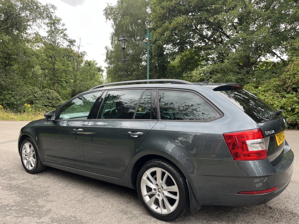 Skoda Octavia Estate Grey #5