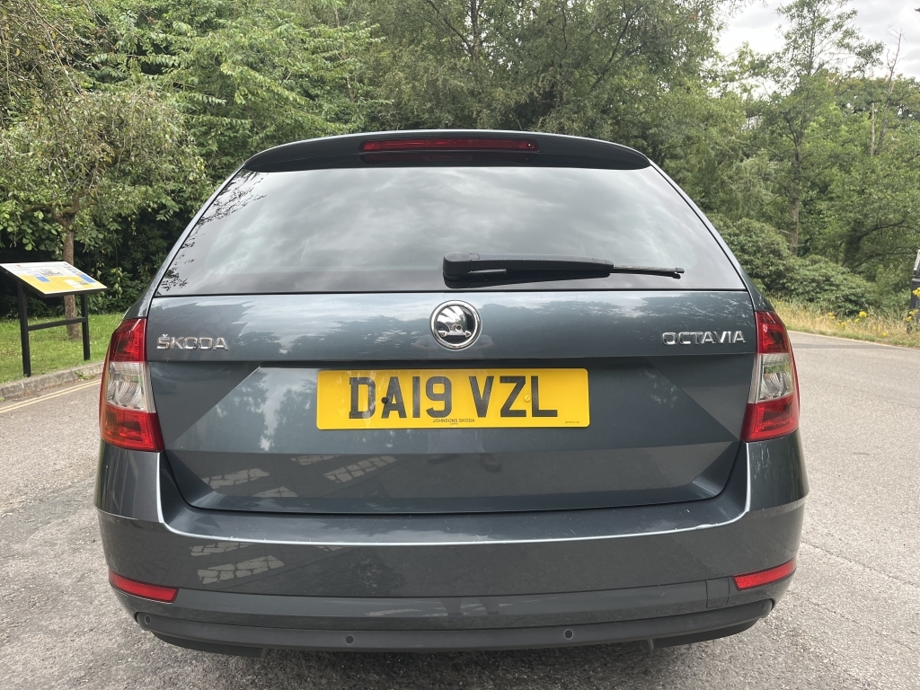 Skoda Octavia Estate Grey #6